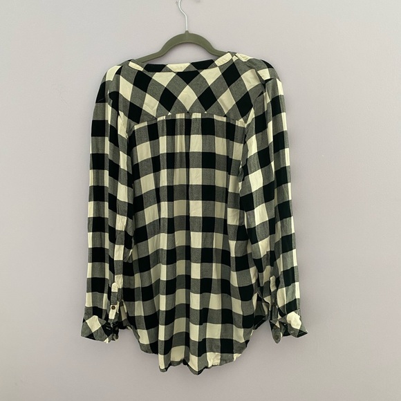 Universal Thread | Henley Flannel Shirt - Picture 3 of 4